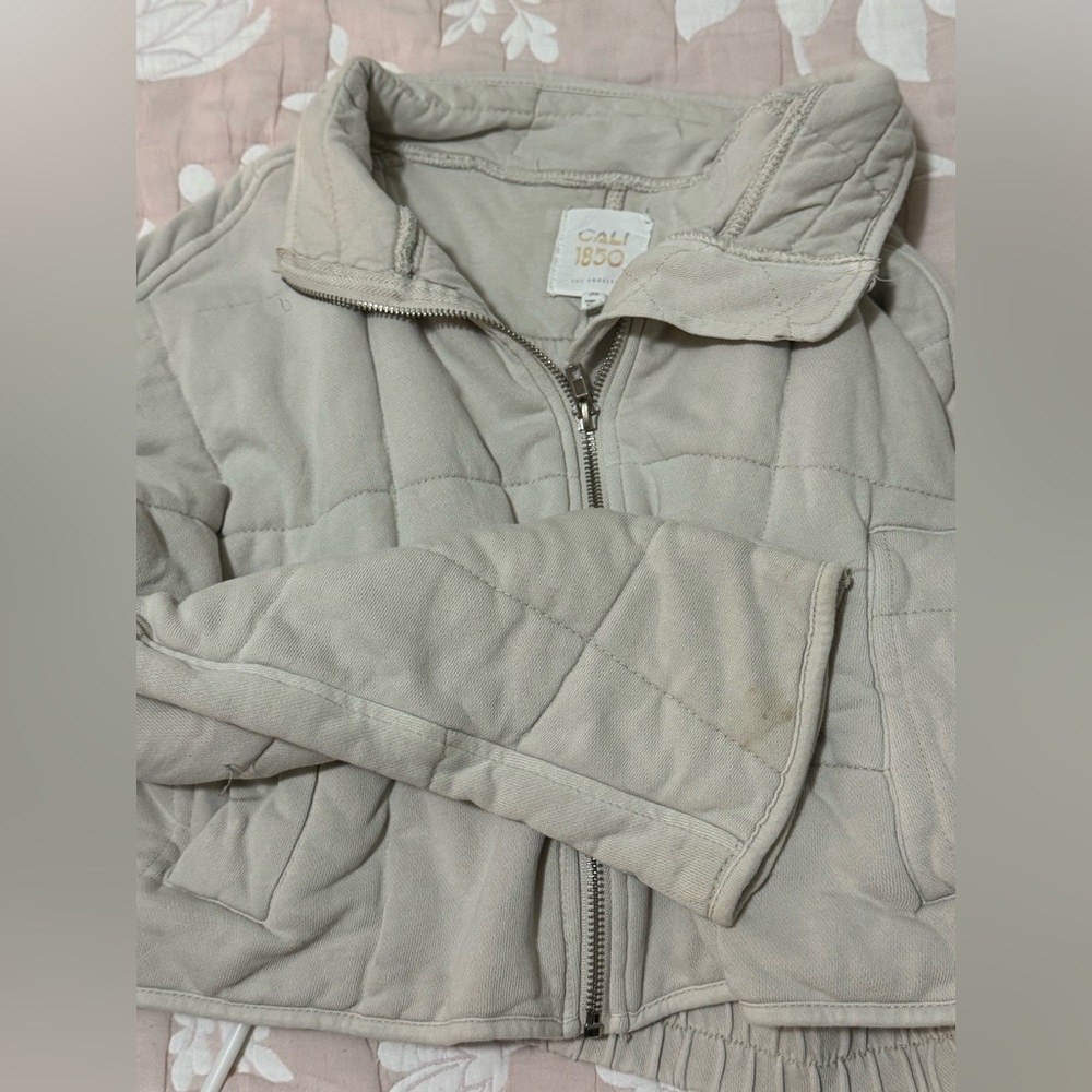 Cotton Beige Quilted Jacket - Picture 4 of 7